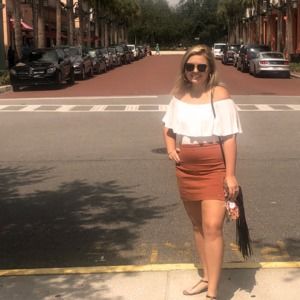 Meet your Posher, Hannah